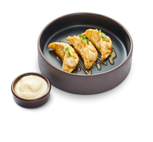Apple-Pie-Gyoza-Vanilla-Sauce